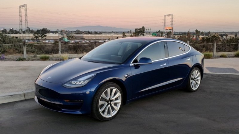 Tesla пуска на пазара най-евтиния си автомобил
