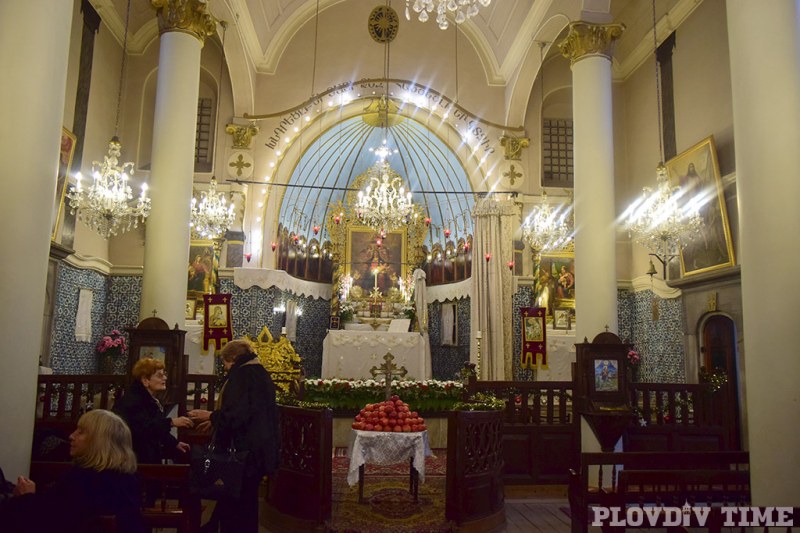 Арменският храм в Пловдив празнува 190 години