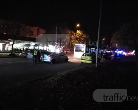 Освен блъснатата жена има още две жени ранени - пътнички в автобуса!