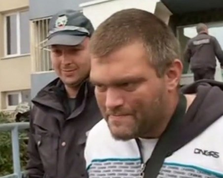 Шофьорът, помлял 7 коли: Имам 41 нарушения, но само със служебни коли, защото съм пич