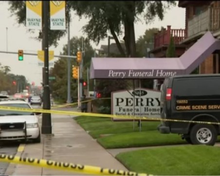 Трупчетата на 63 бебета бяха открити от полицаи в Детройт ВИДЕО