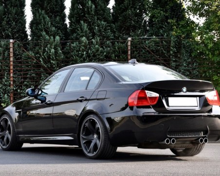 БМВ връща милион и шестстотин хиляди коли от цял свят, можело да пламнат