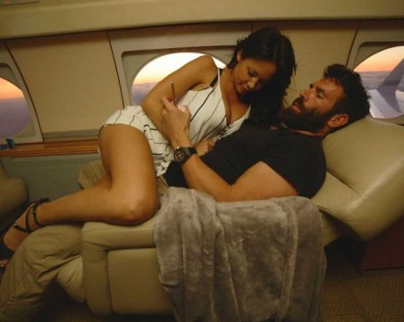 На летището или в самолета - къде се прави повече секс?