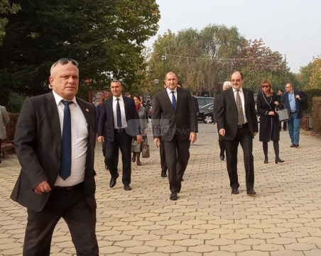 Президентът в ПУ: Изостанахме от бившите соц държави, проиграхме много възможности СНИМКИ