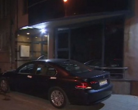 Версия: Разчистване на сметки в основата за стрелбата по офис в София