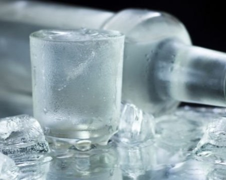 Защо никога да не слагаме водката във фризера?