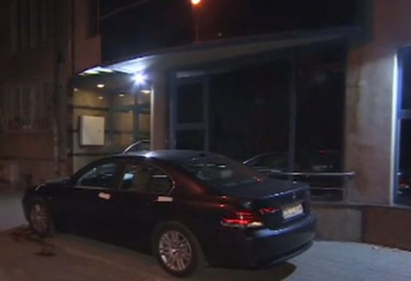 Служители са били на работа по време на стрелбата по офис в София