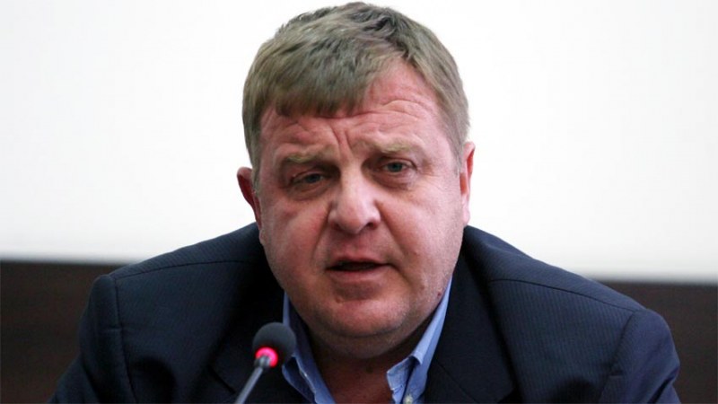 Валери Симеонов да НЕ подава оставка, реши коалиционният съвет