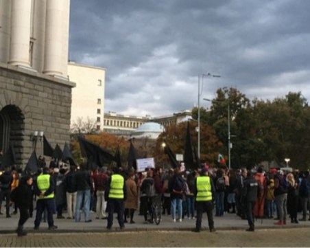 Протестът на майките прераства в гражданско неподчинение