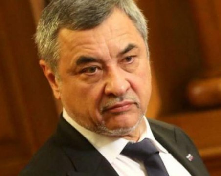 Симеонов вече няма да отговаря за малцинствата по предложение на Бойко Борисов!