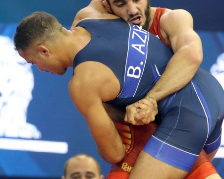 България с медал от световното по борба и при мъжете