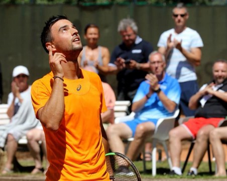 Мико на полуфинал в Италия след 3-часова битка