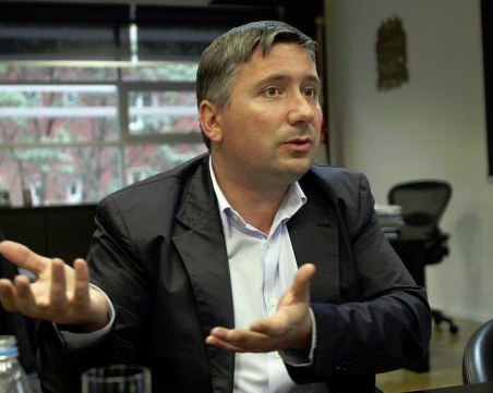 Нов удар: Обвиниха Иво Прокопиев в пране на пари! Министерски служители също под обстрел