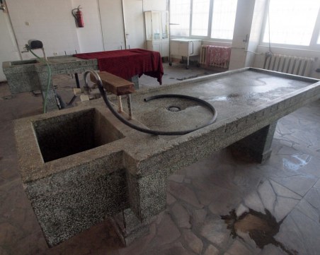 Съдебни медици идват в Пловдив, протестират срещу забавени пари и отчайващи условия на труд