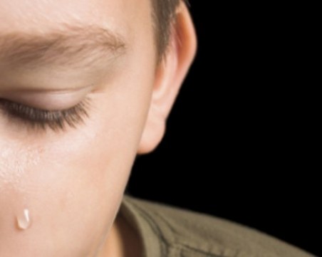 Бивш затворник насили дете два пъти, прати го в болница