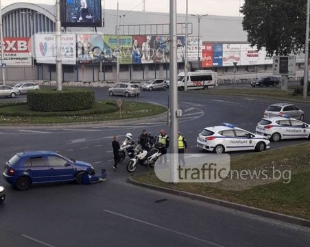 Бременна жена пострада при катастрофа на Панаира ВИДЕО И СНИМКИ