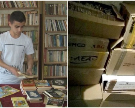 Той отново успя! 17-годишният Кирил от Пазарджик събра 500 книги СНИМКИ