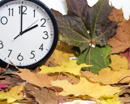 За последно ли сменихме стрелките на часовниците тази нощ?