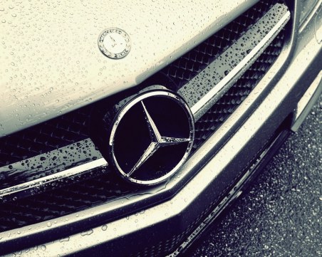 Американските власти разследват Мерцедес