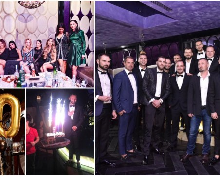 Пловдивски бохеми поздравиха Тони Димитров за 30-годишния му юбилей СНИМКИ