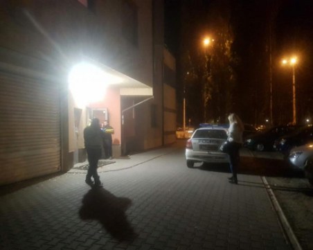 Убиха млада жена в София, издирват съпруга и детето й