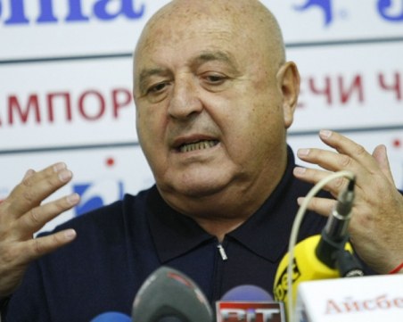 Венци Стефанов за Кобрата: Радвам се за него, но да се държи по-добре с хората