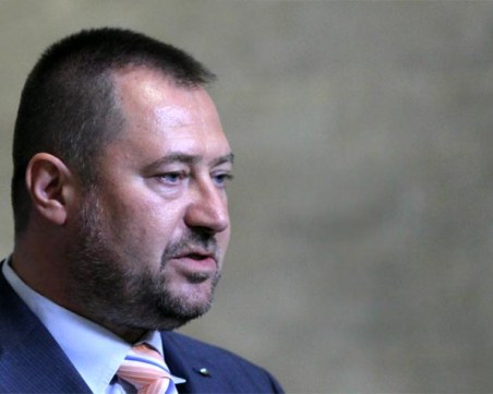 Задържан е председателят на Агенцията за българите в чужбина