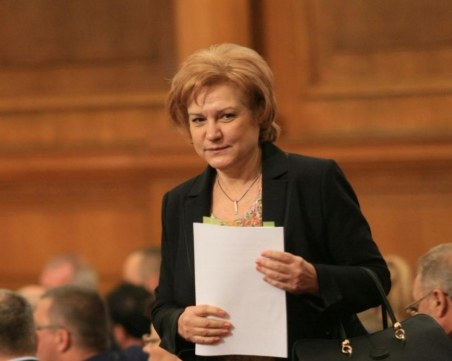 Менда Стоянова: Икономиката расте – имаме бюджет от 45 млрд. лева