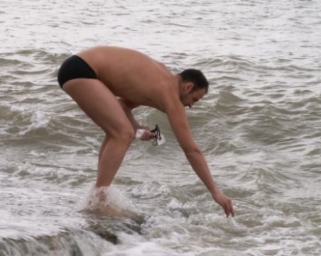 Ново предизвикателство за шампиона Петър Стойчев - ще плува в Антарктида СНИМКИ