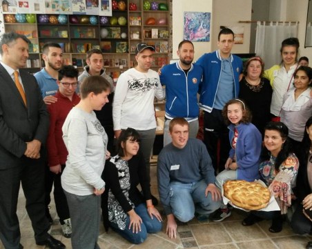 Академик Бултекс 99 подкрепи поредна благородна инициатива СНИМКИ