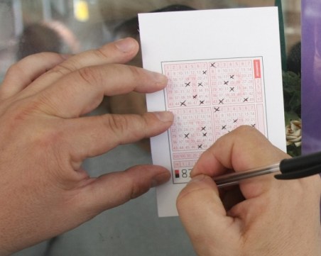 Джакпотите оцеляха, печалбите ще минат 7 млн. лева