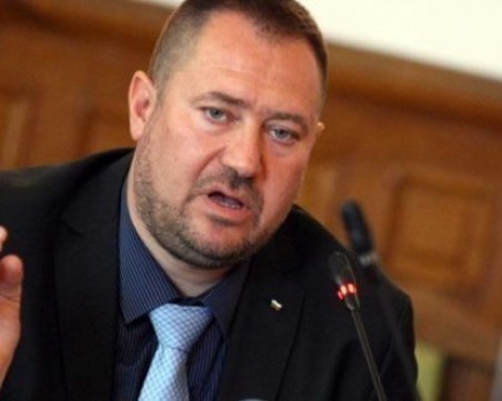 Шефът на Агенцията за българите в чужбина остава зад решетките