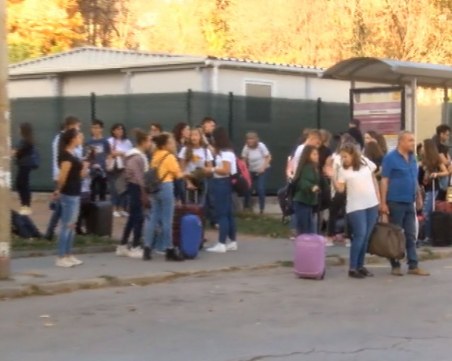 Ученици дадоха 11 бона за екскурзия и не отидоха никъде