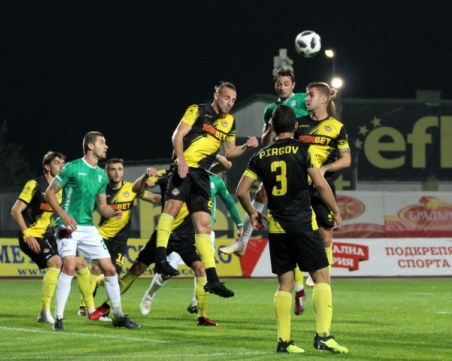 Драма! Ботев изхвърли Берое за Купата на България след дузпи ВИДЕО