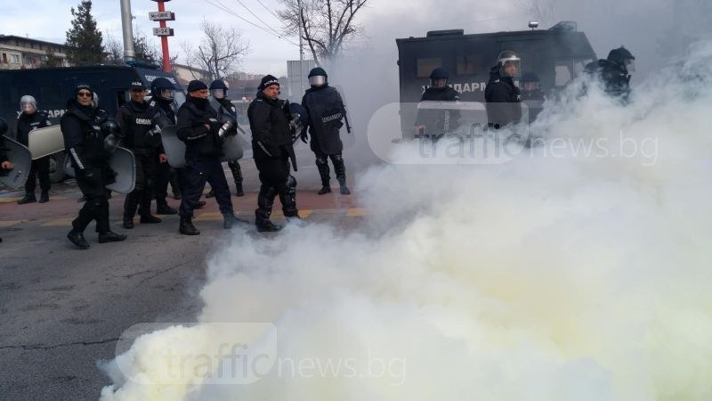 Засилено полицейско присъствие на мача Локо-ЦСКА, затварят ключови улици