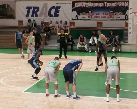 Академик Бултекс 99 изригна със 102 точки за първата си победа