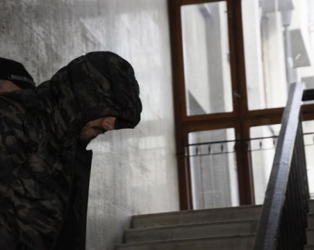 ДНК закова Дъндито! Съдът го остави в ареста, той пожела да не уведомяват жена му