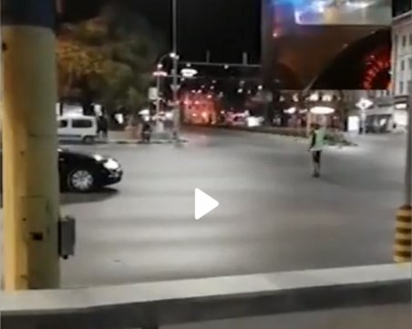 Абсурд: Кортеж на НСО спря линейка във Варна ВИДЕО