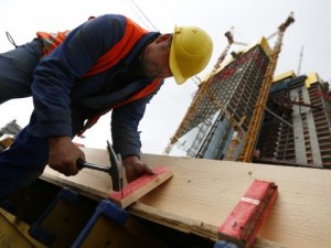 Заплатата на квалифициран строител ще е минимум 1114 лв