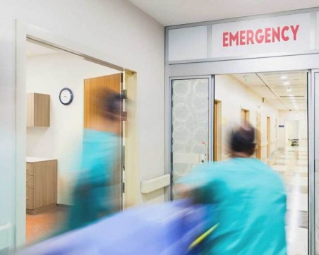 11-годишен ученик е приет в болница с травми, обвинява учителя си за побой