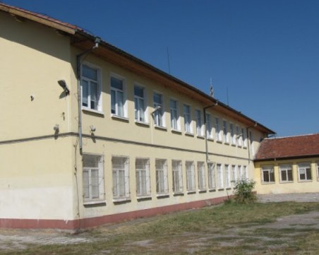 Изненада! Не учителят набил ученика, а ученикът шамаросал учителя