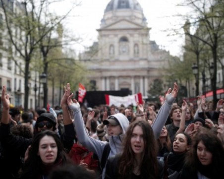 Протести срещу цените на горивата и във Франция