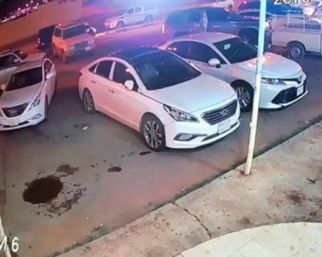 Джип се вряза във фризьорски салон, има жертви ВИДЕО