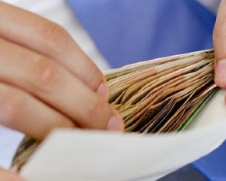 НАП тръгва на война със заплатите “в плик“!