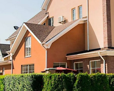 Спипаха служителки в старчески дом в Пловдив без здравни книжки