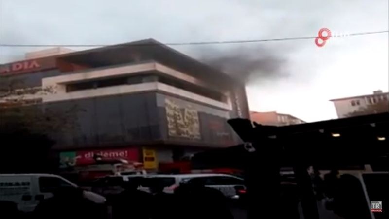 Пожар в турски мол близо до българската граница, има блокирани хора ВИДЕО