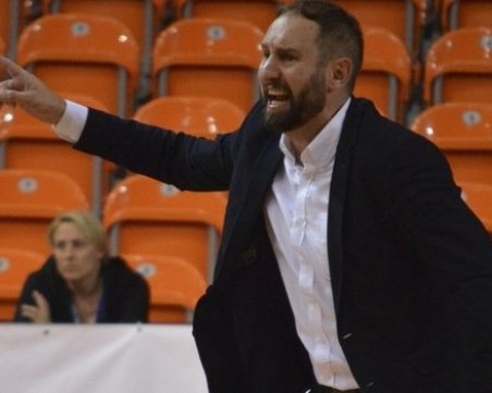 Треньорът на Академик Бултекс 99: Срещу Левски Лукойл ще се забавляваме