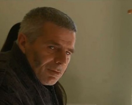 Абсурдно: мъж живее повече от 30 години без самоличност в България ВИДЕО