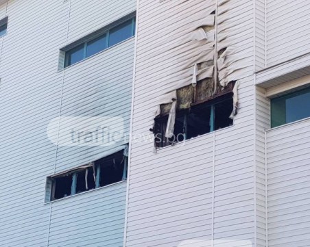 Пожар лумна в голям склад в Търговиите на Брезовско! Стоката е изпепелена СНИМКИ+ВИДЕО