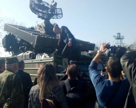 Румен Радев: Оставката сега не е решение, а абдикация от отговорност СНИМКИ+ВИДЕО